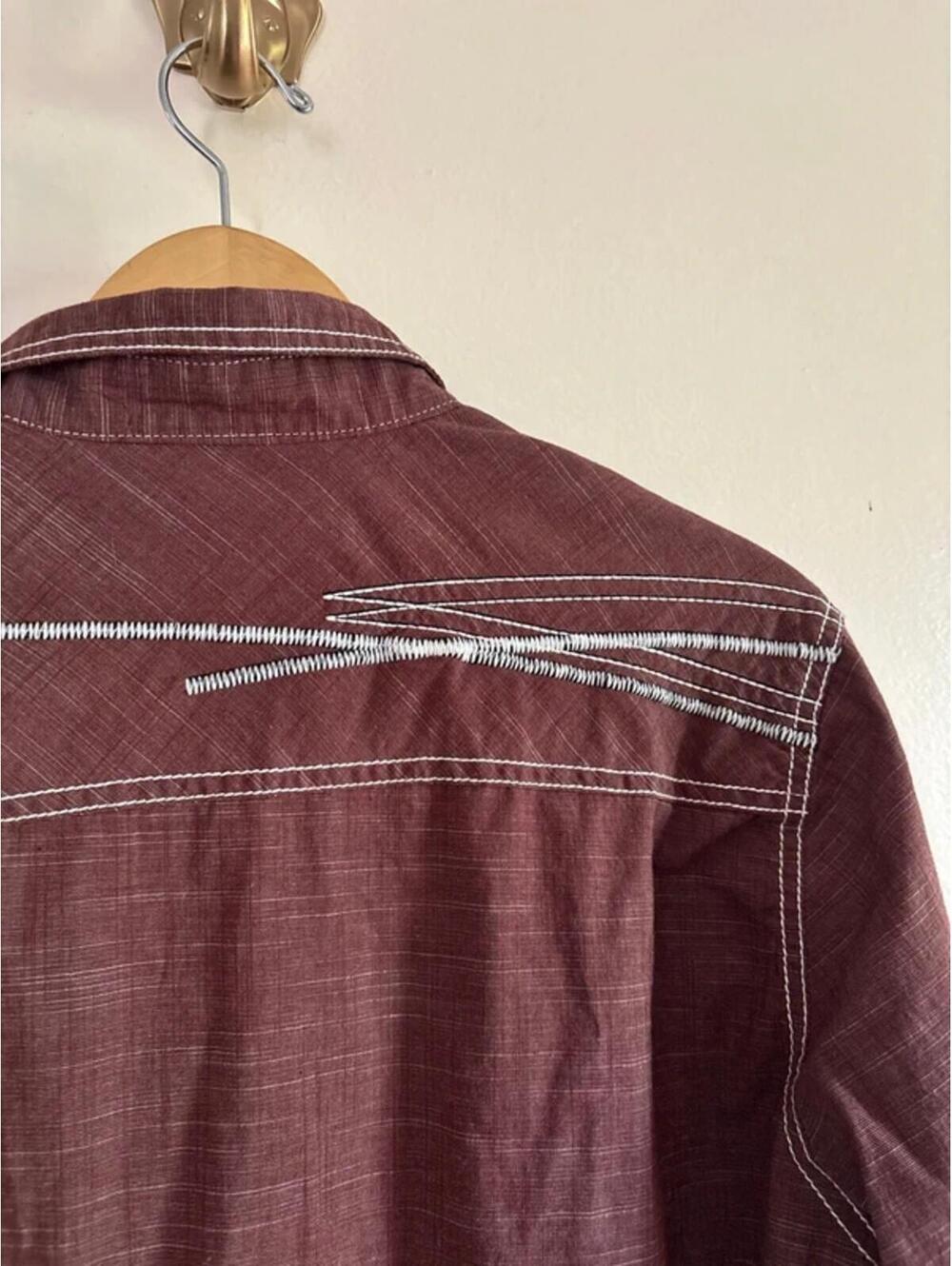 Buckle Black Western‎ Style Burgundy Button Down Shirt size M - Picture 6 of 7